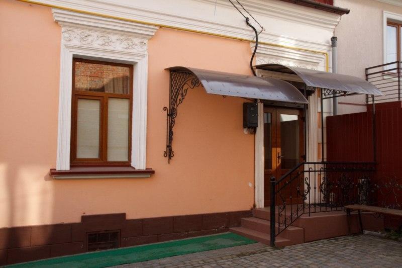 Хостел Гостинный двор Тернополь Экстерьер фото