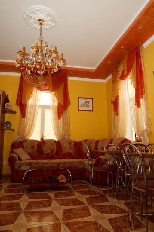 Хостел Гостинный двор Тернополь Экстерьер фото